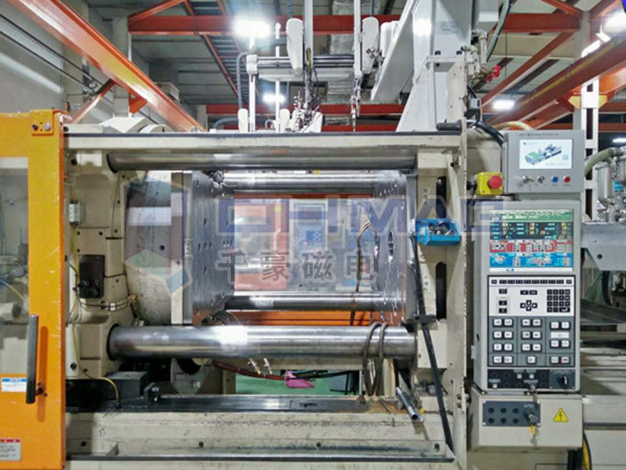 注塑機快速換模動畫演示--湖南千豪 