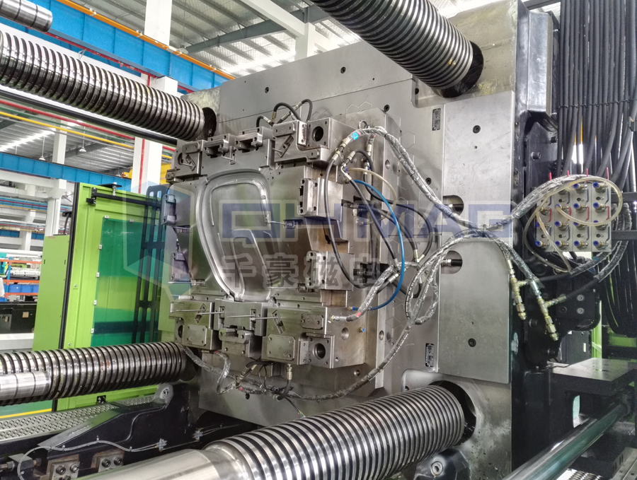 人工手扳換模有多難？看看本文視頻便知！