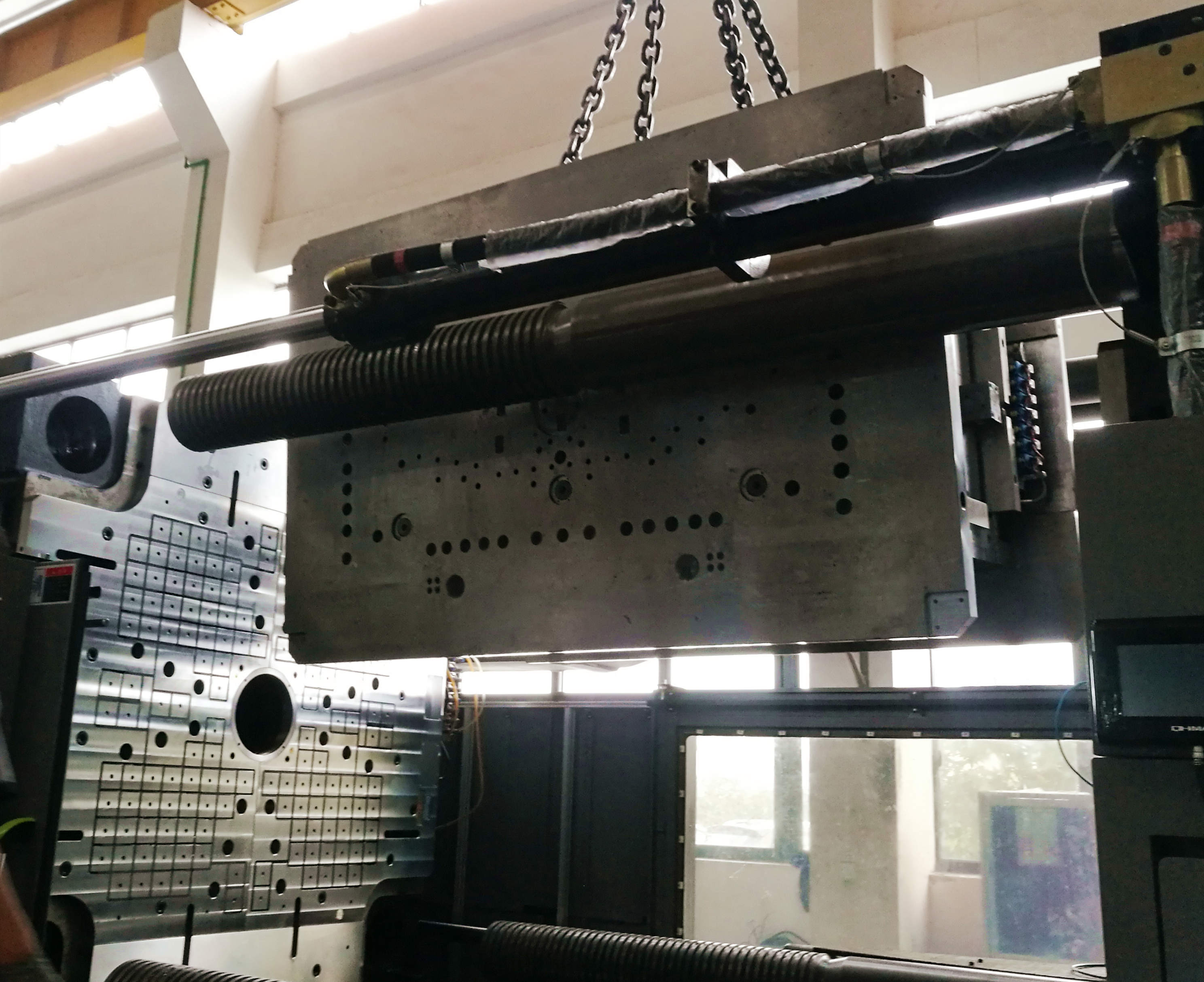 37mm磁力模板，打破注塑機模具限制