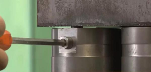 加工中心電永磁吸盤加裝工藝