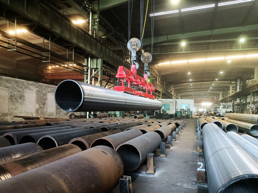 大型鋼管裝卸困難？電永磁吊具來幫忙！（有視頻）