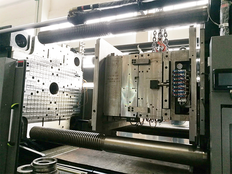 千豪磁力模板在注塑機上的應用與優勢分析 千豪磁力模板在注塑機上的應用與優勢分析