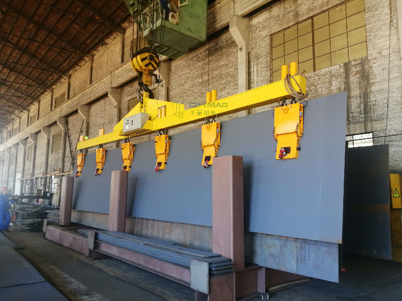 立式鋼板貨架吊裝新選擇:電永磁吊具引領(lǐng)安全節(jié)能新潮流 立式鋼板貨架吊裝新選擇:電永磁吊具引領(lǐng)安全節(jié)能新潮流