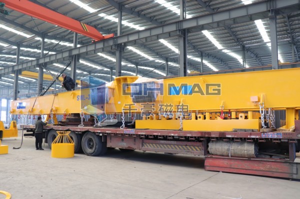 實(shí)力碾壓!千豪電永磁鐵吊具三大案例彰顯硬核技術(shù),鑄就行業(yè)標(biāo)桿 實(shí)力碾壓!千豪電永磁鐵吊具三大案例彰顯硬核技術(shù),鑄就行業(yè)標(biāo)桿