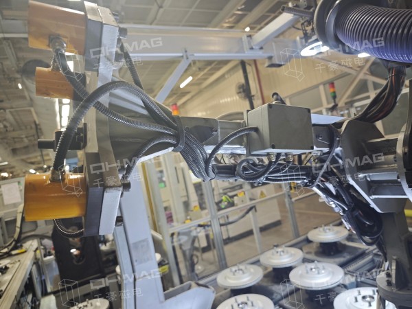 “螞蟻之力”撬動汽車智造:千豪電永磁鐵重塑自動化產線工裝夾具格局 “螞蟻之力”撬動汽車智造:千豪電永磁鐵重塑自動化產線工裝夾具格局