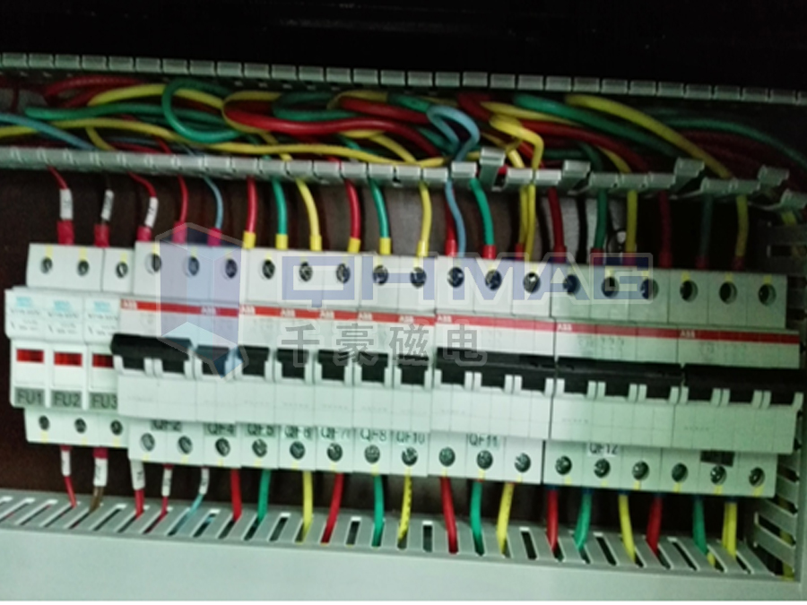 注塑機快速換模系統,磁力模板,伊之密注塑機換模,電永磁快速換模