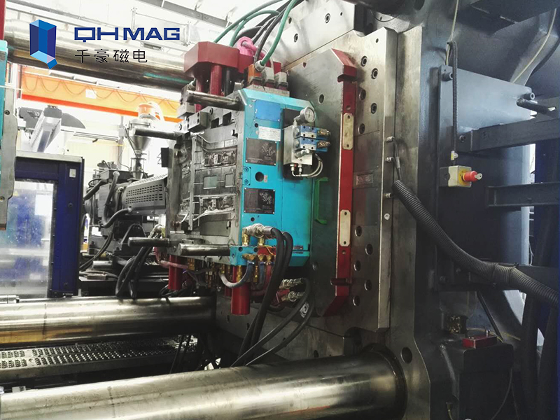 電永磁吸盤,注塑機(jī)快速換模,電永磁起重器 電永磁吸盤,注塑機(jī)快速換模,電永磁起重器