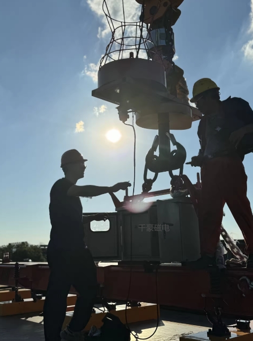 電永磁吸盤,注塑機(jī)快速換模,電永磁起重器