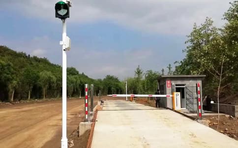 RFID電子標(biāo)簽 超高頻UHF讀寫器 智能停車系統(tǒng)應(yīng)用