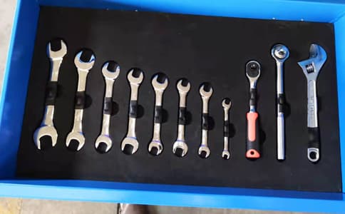 為何加了RFID閱讀器的智能工具柜得到市場的普及應用？