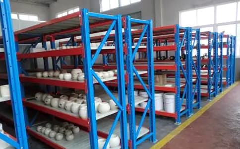 RFID智能貨架：倉(cāng)儲(chǔ)管理數(shù)字化轉(zhuǎn)型的核心引擎